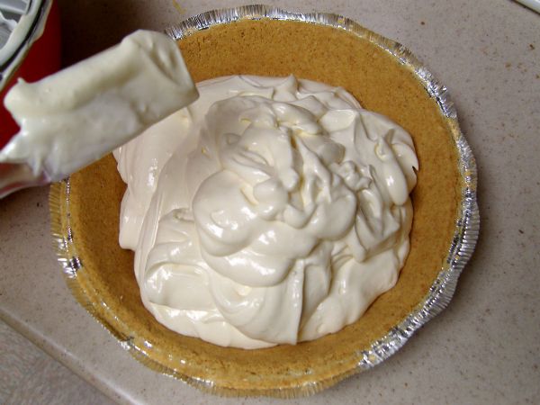 Pour mixture into pie crust