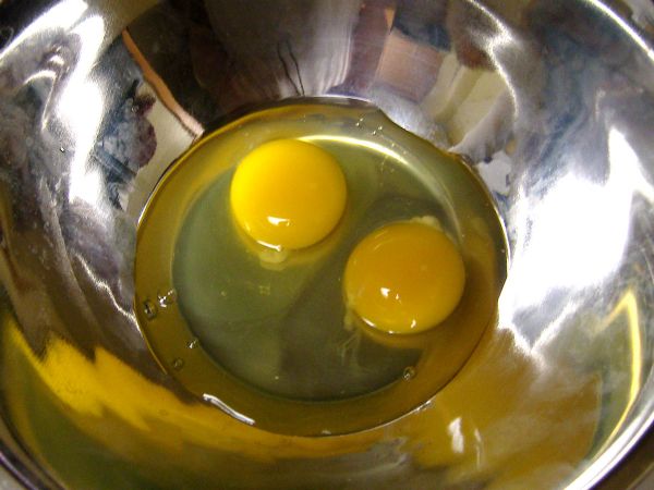 2 Eggs