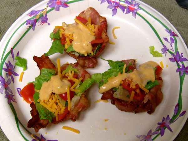 Bacon and Tomato Cups