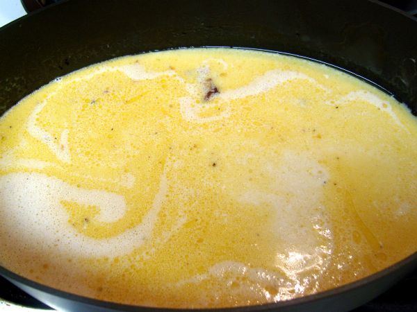 Remove chicken - set aside to keep warm.  Add cream/starch to the liquid in the skillet