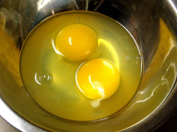 2 Eggs