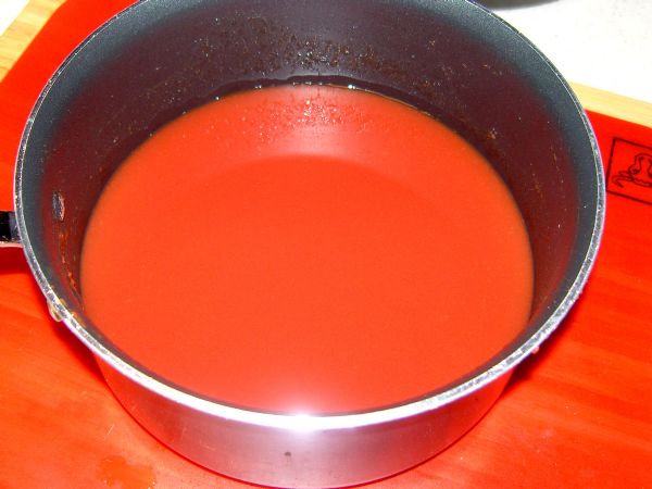 Here is the tomato juice (a lot like tomato soup).