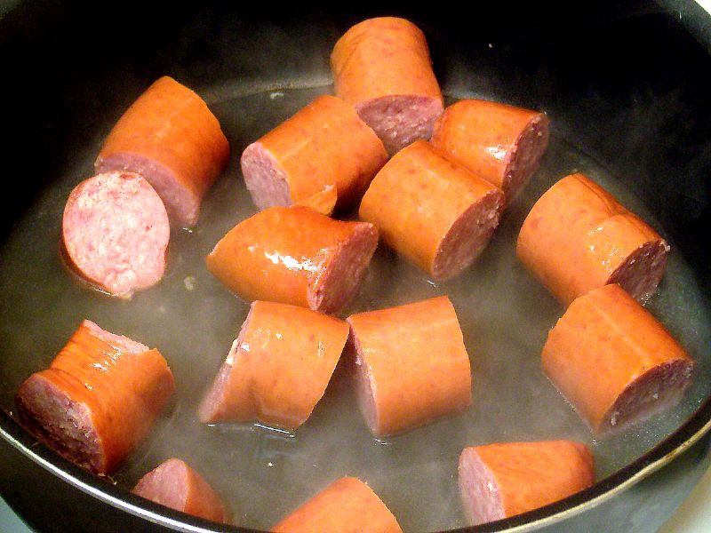 Bring wine, broth and kielbasa to a boil, reduce to simmer, cover for 20 minutes.