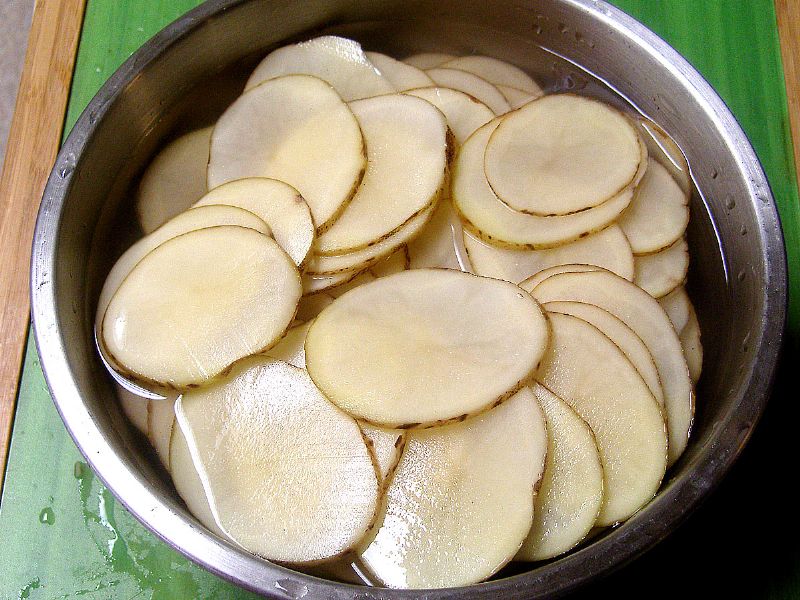 Soak in water while cream sauce cooks