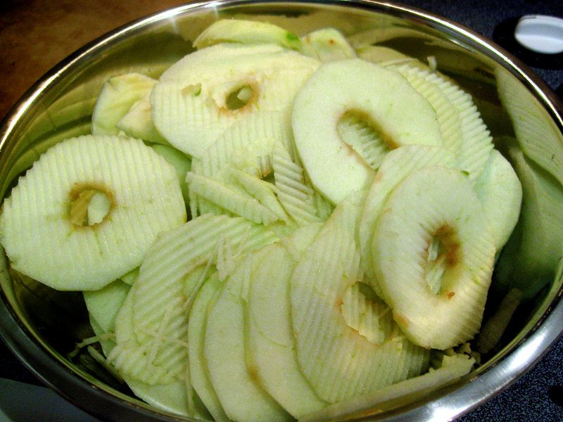 Slice apples (I used a mandolin with an odd blade - not intentional or necessary).