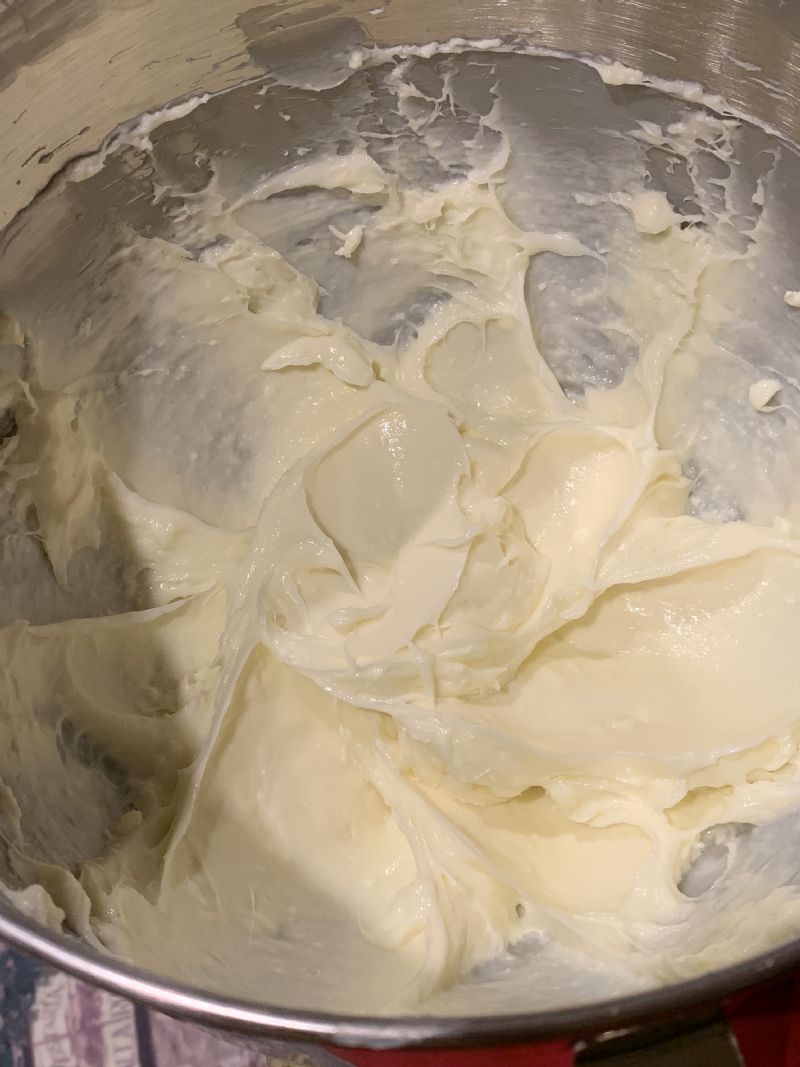 Mix cream cheese, sugar, lemon juice, and salt